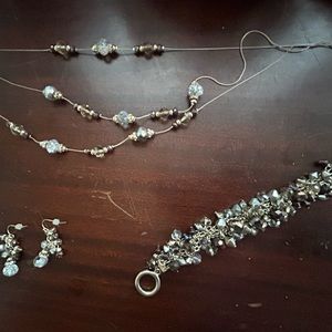 Bracelet, earring, necklace, set from White House, Black market worn once